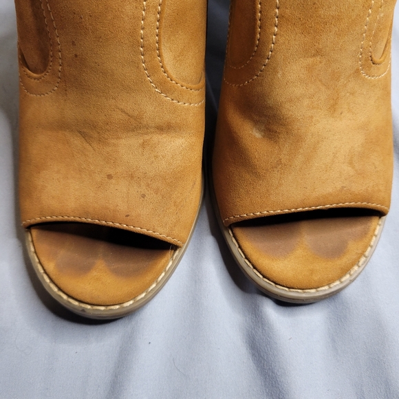 Maurice women's faux suede tan leather booties - Picture 9 of 15